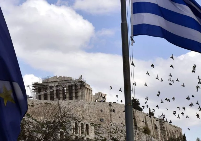 Handelsblatt: Φόβοι για νέα τραπεζική κρίση σε Ελλάδα και Ιταλία